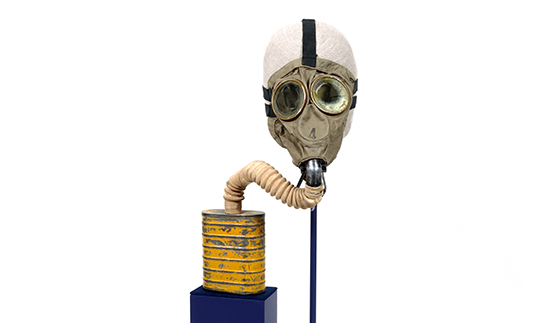 Forurenet tynd pegefinger WWI gas mask | Bullock Texas State History Museum