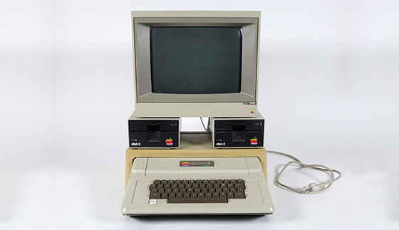 Apple II Microcomputer  Smithsonian Institution