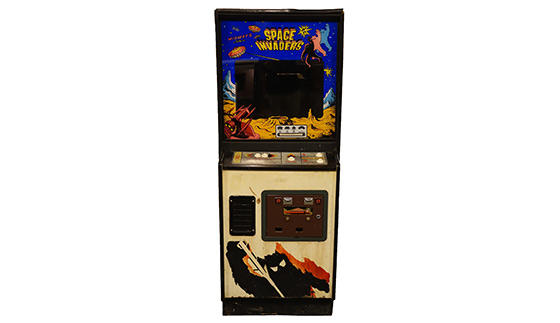 space invaders arcade machine