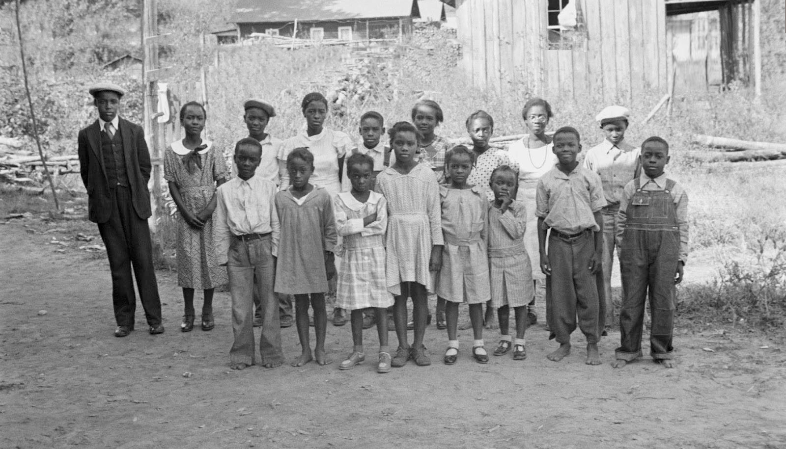 African American woman at washtub 1800s