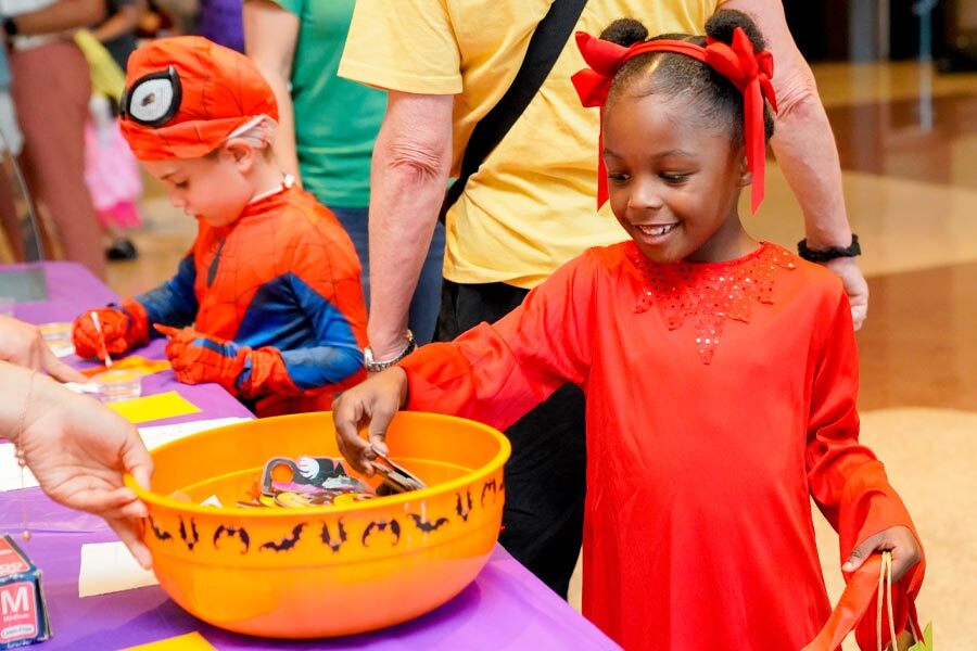 The Bullock Museum, in partnership with Girlstart, will host its annual free Halloween celebration on Friday, October 24, 2025 from 5 to 8 pm. Families are invited to put on their favorite dinosaur-themed costumes for an evening of free STEAM fun.