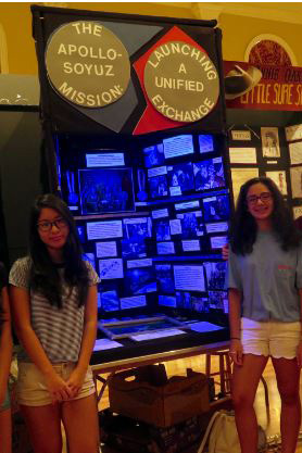 Students at Museum 