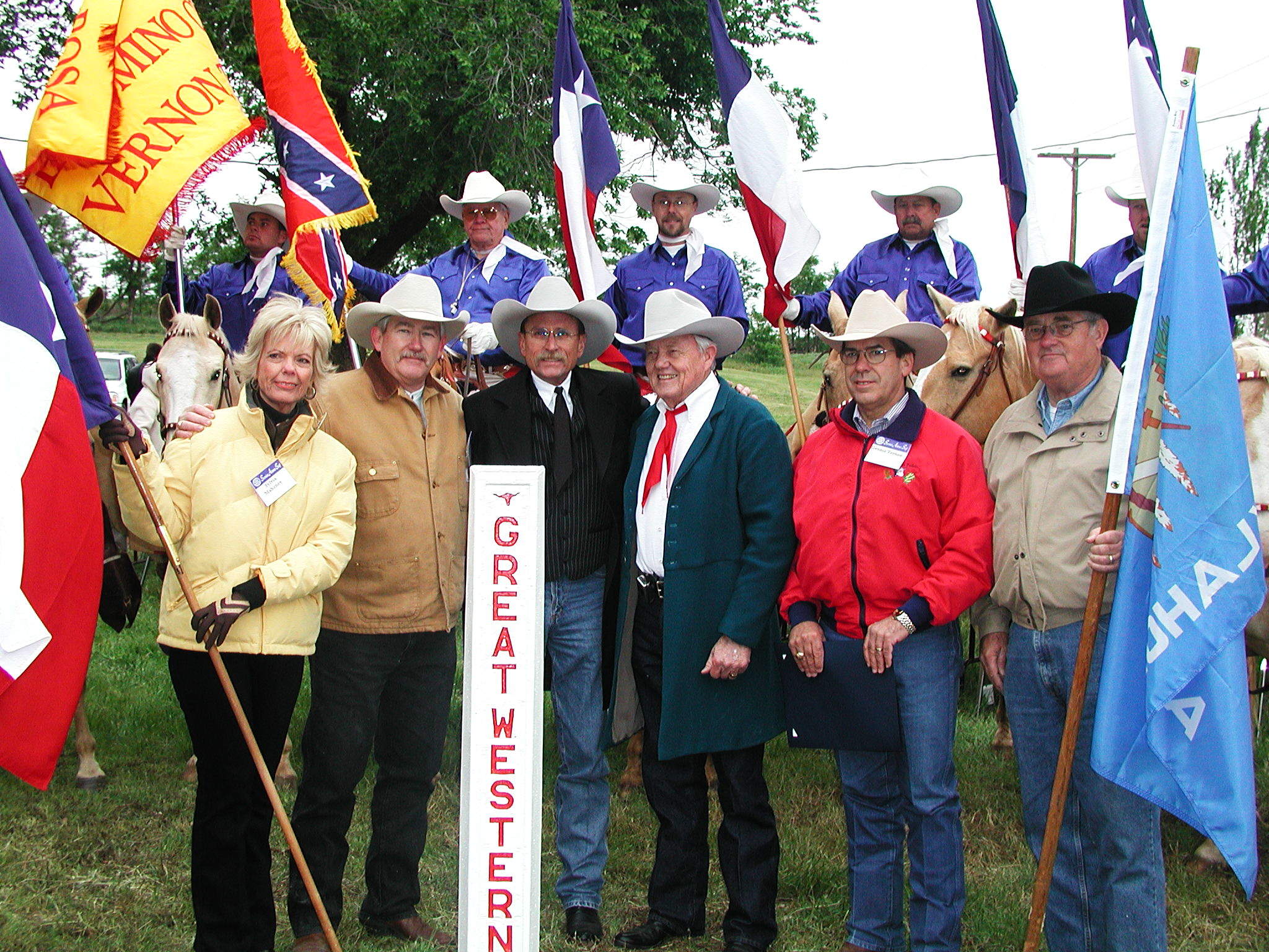 Installation of the first Western Trail marker